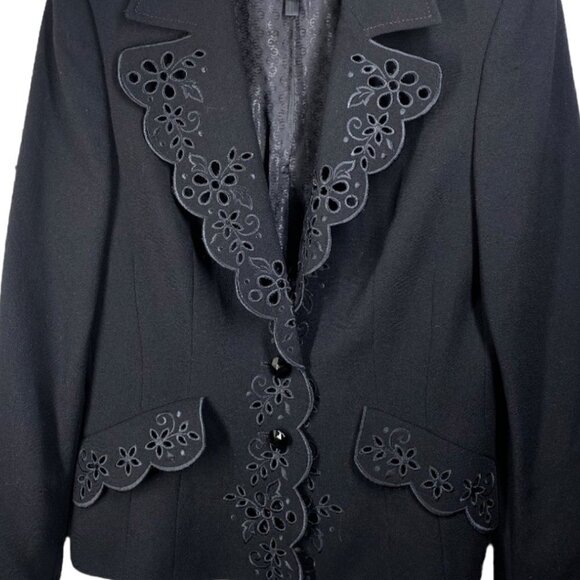 ESCADA Black Wool Elegant Floral Cutout Blazer, Size 38 (US 8) - Picture 5 of 12